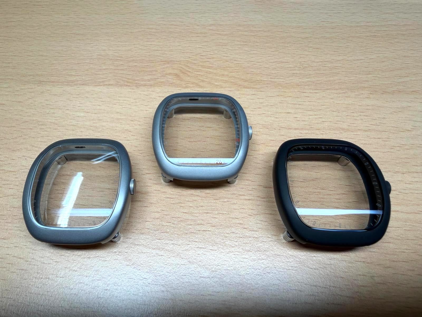 Series of finished middle cases for inspection